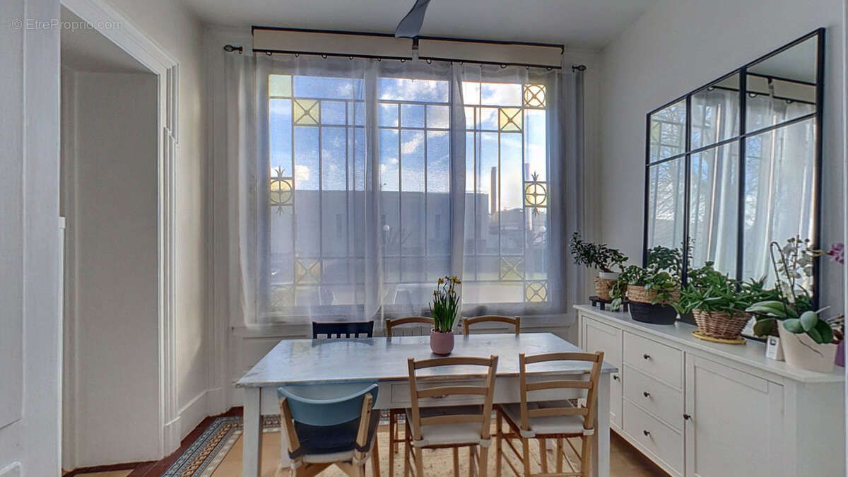 Appartement à SAINT-CLAIR-DE-LA-TOUR