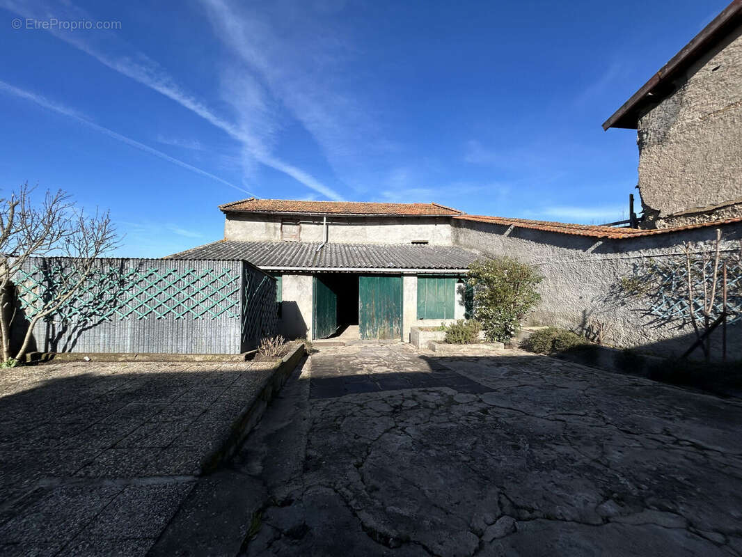 Photo 2 - Maison à NEULISE