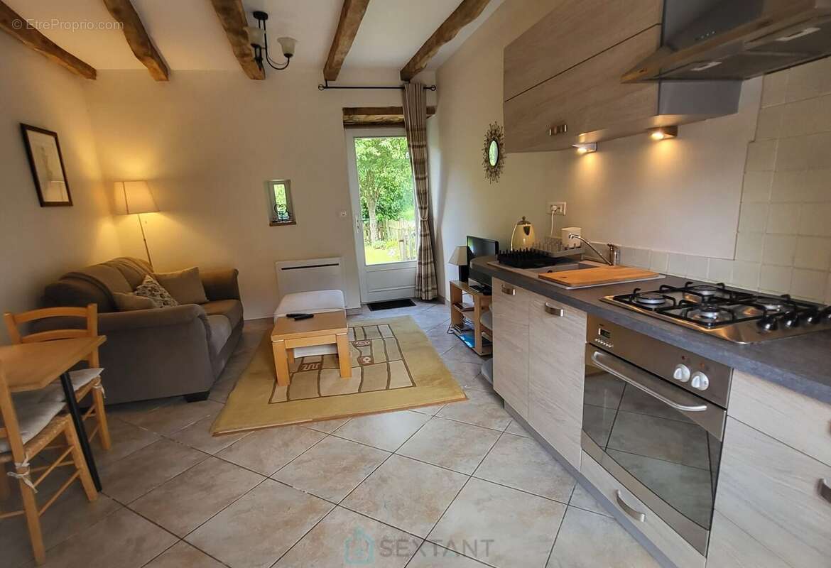 Maison à CLEGUEREC