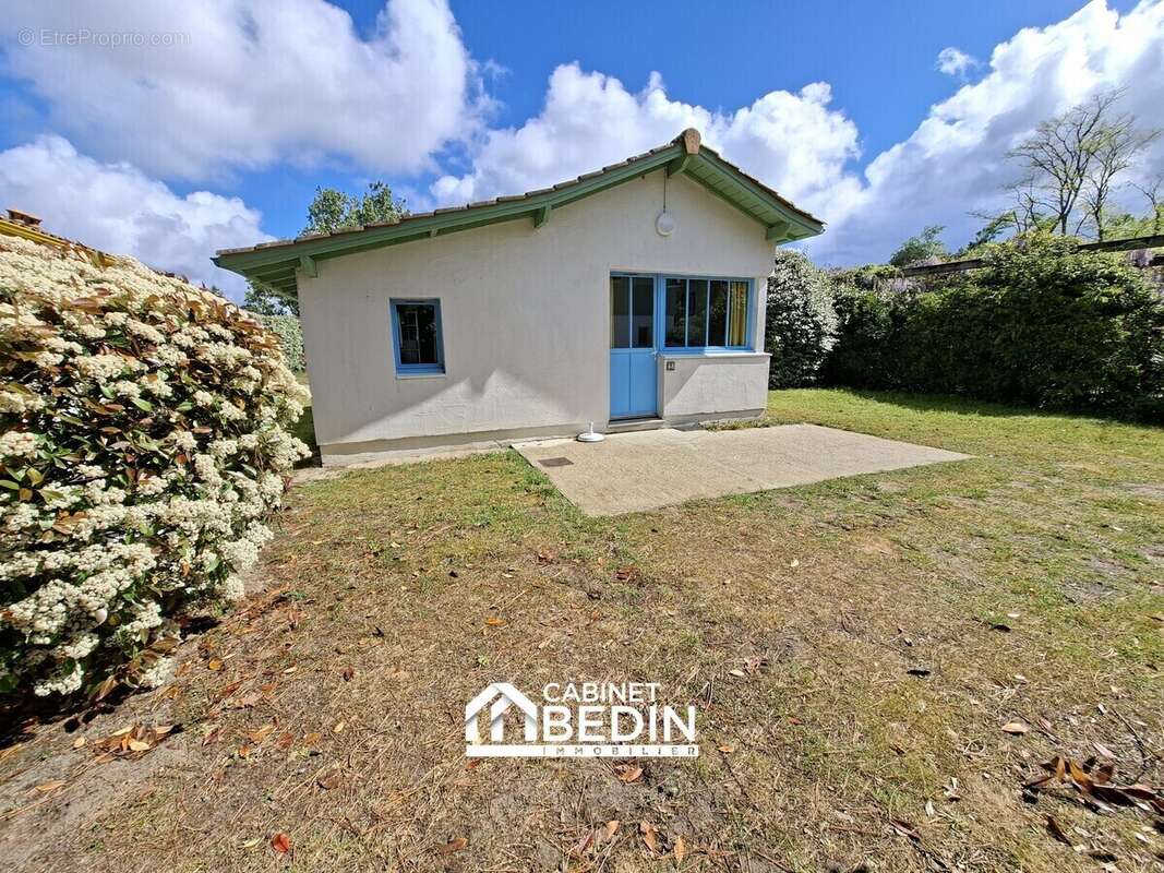 Maison à ARES