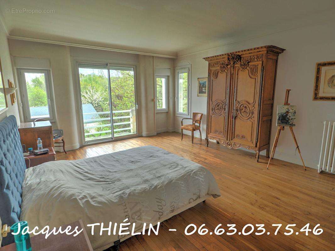 Maison à LONGUE-JUMELLES