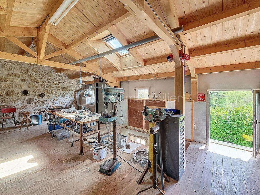 Hameau avec ancien Presbytère et Ferme - photo 19