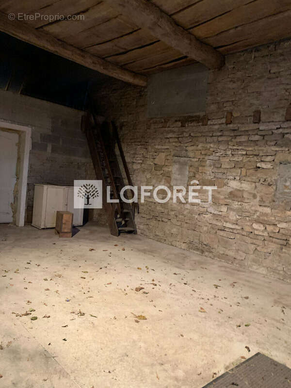 Maison à LONS-LE-SAUNIER