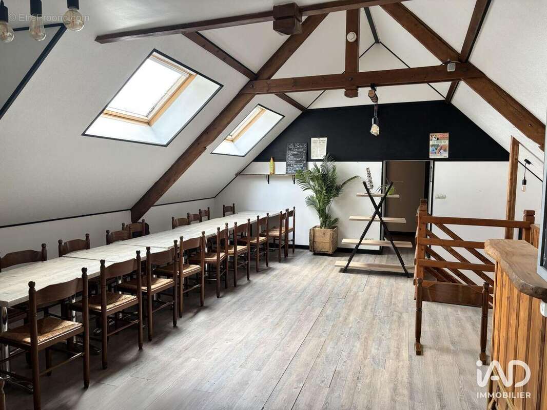 Photo 7 - Commerce à LES PIEUX