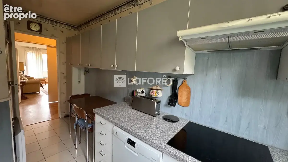 4 pièces de 84 m2 avec loggia a deux pas de la Gare de Lyon - photo 10