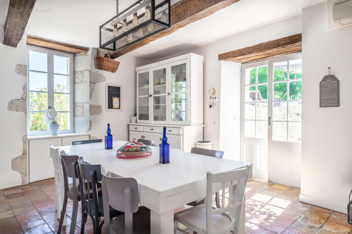 Maison en pierre avec annexe, piscine et jardin - photo 3