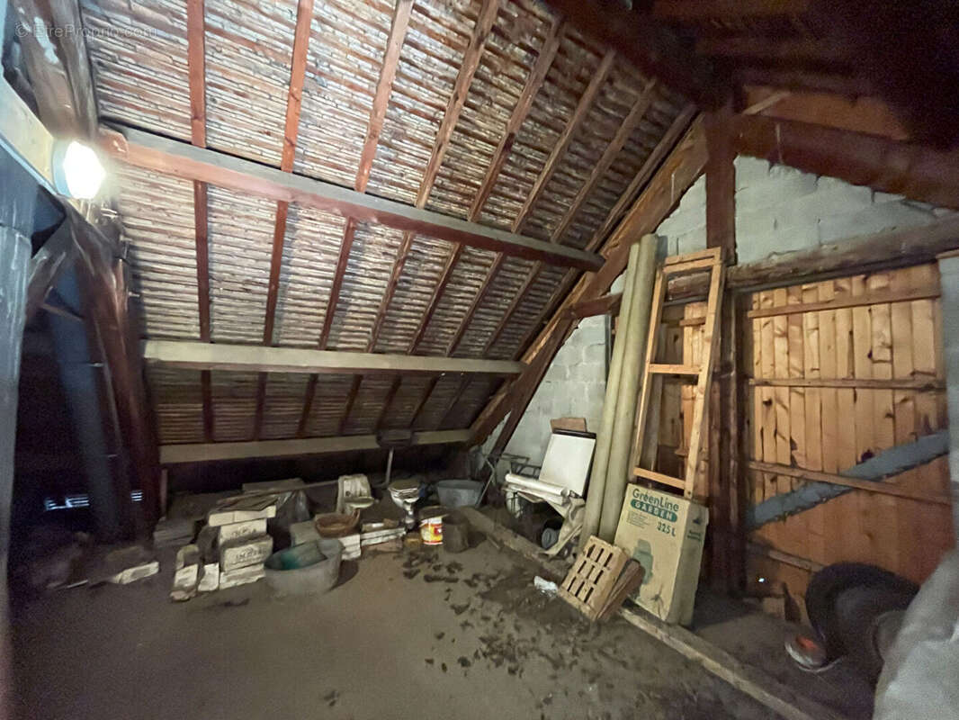 Maison à TIGNIEU-JAMEYZIEU