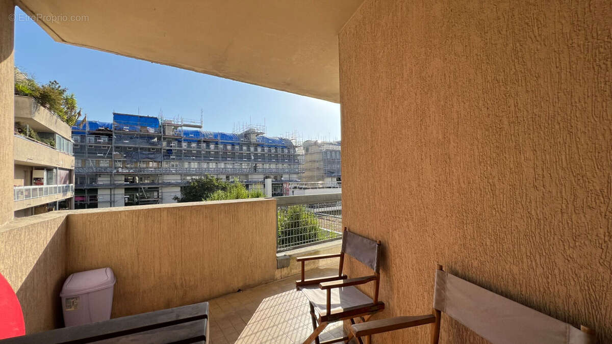 Appartement à PARIS-19E