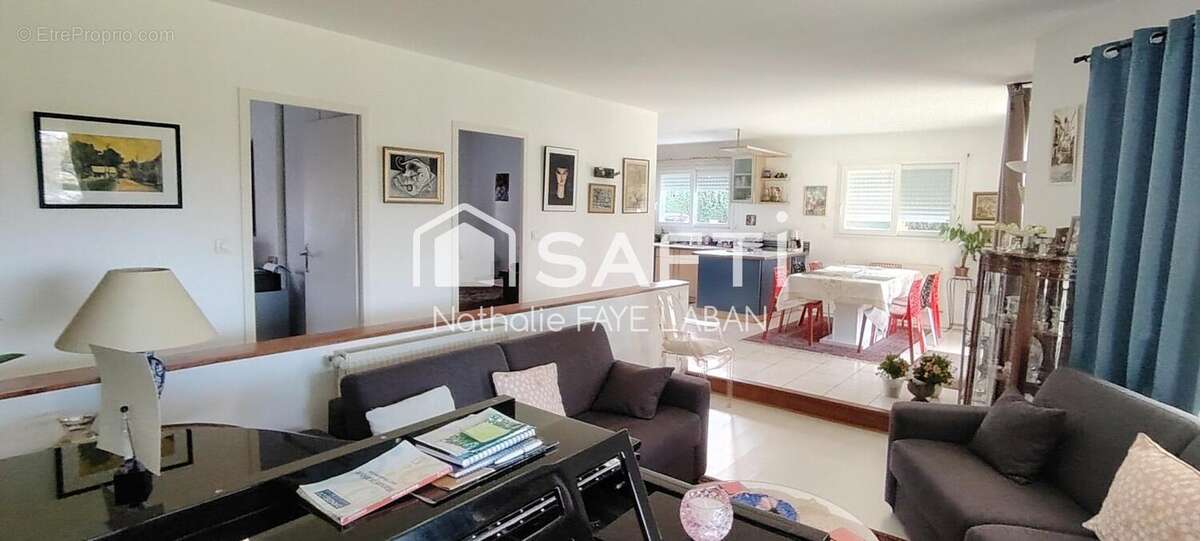 Photo 2 - Maison à CHATELLERAULT