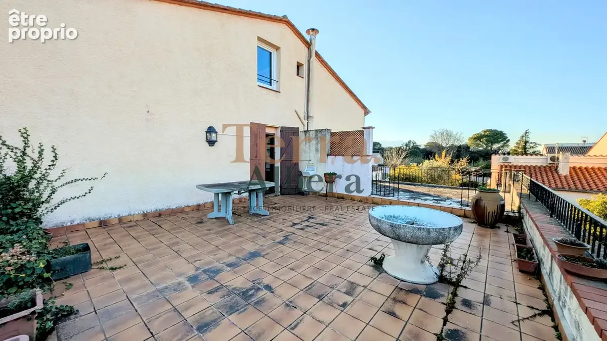 Saint-Genis-Des-Fontaines - Villa de 308 m2 avec 3 Appartements - photo 27