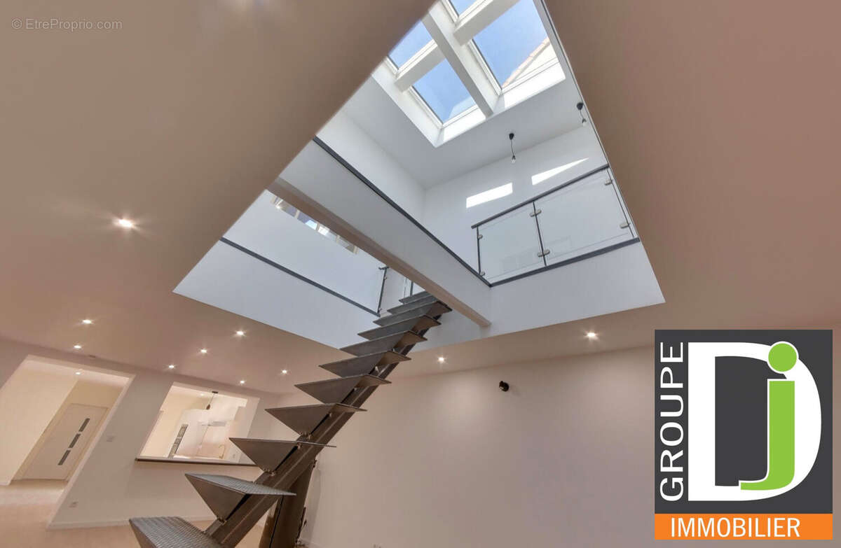 Appartement à ROMANS-SUR-ISERE