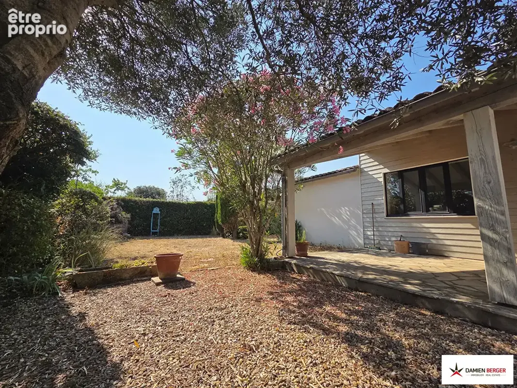 Jolie maison de plain-pied avec grand jardin. - photo 2