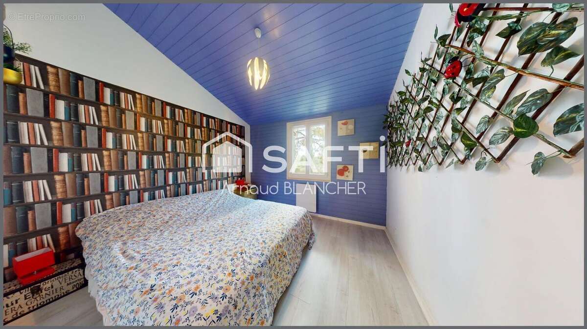 Maison 155 m² à Voeuil-Et-Giget  - photo 8