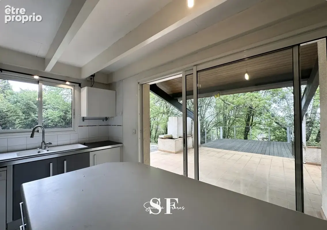 Agen - maison de 140m2 + garage de 27m2  avec terrain - photo 11