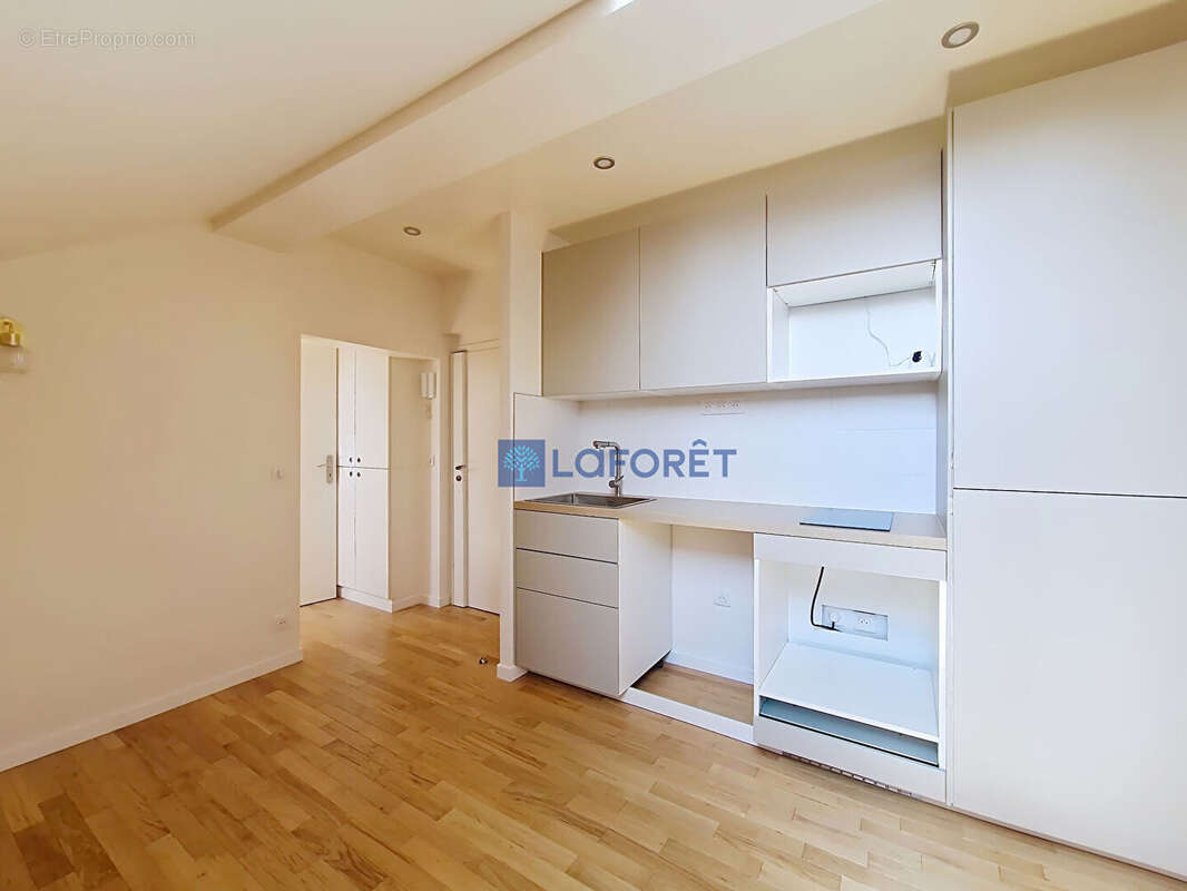 Appartement à PARIS-2E