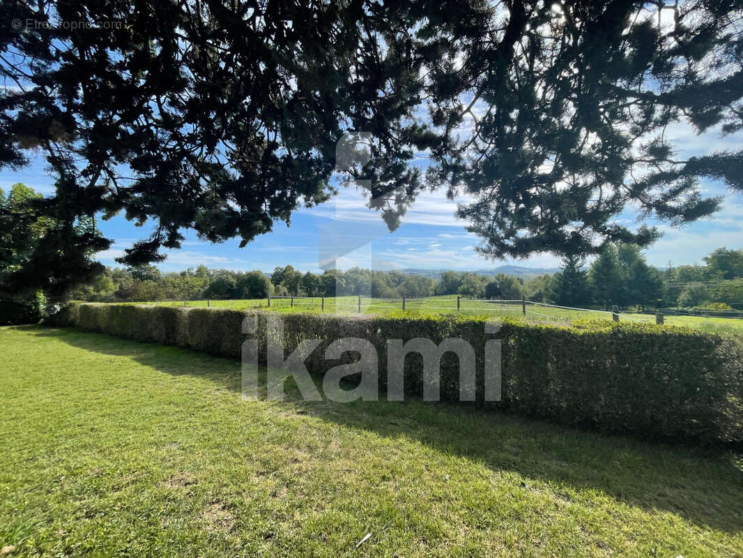 Maison à SAINT-DONAT-SUR-L&#039;HERBASSE