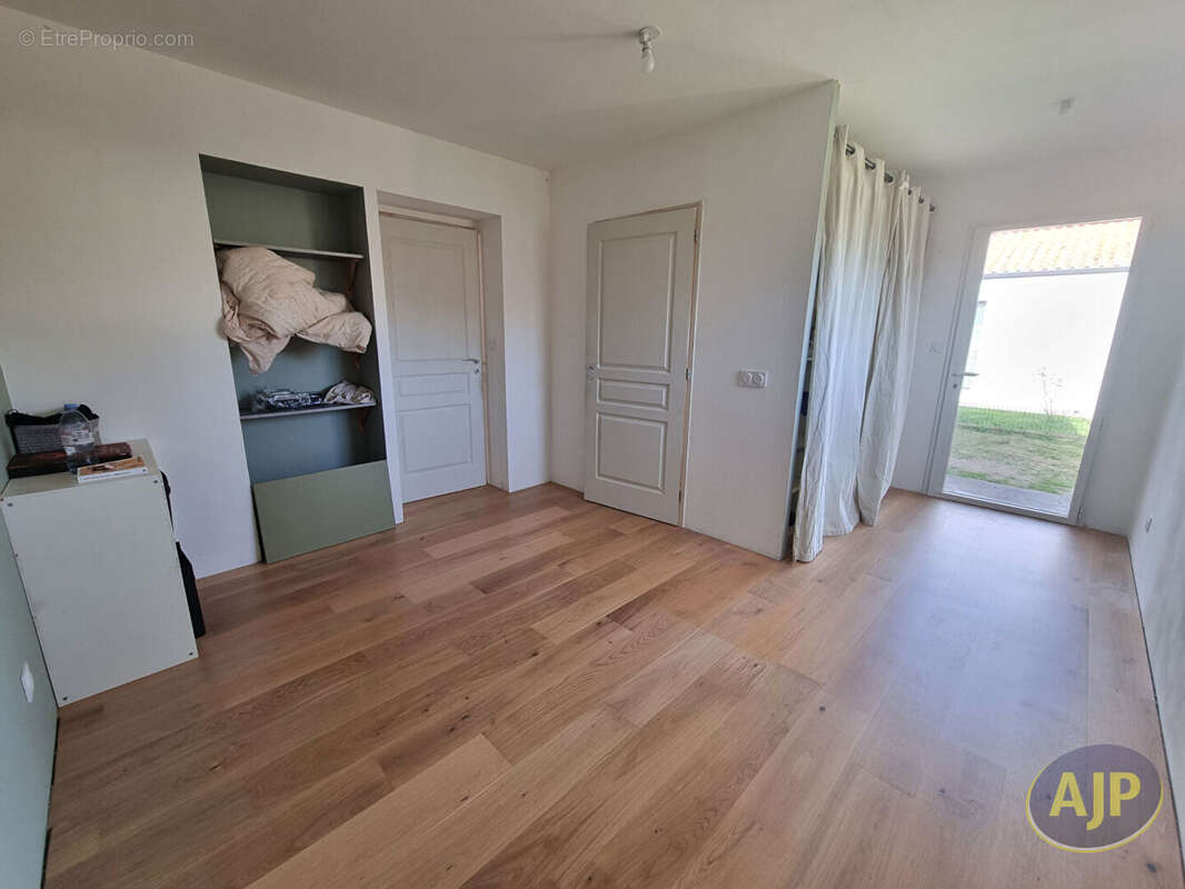 Maison à LA CHEVROLIERE