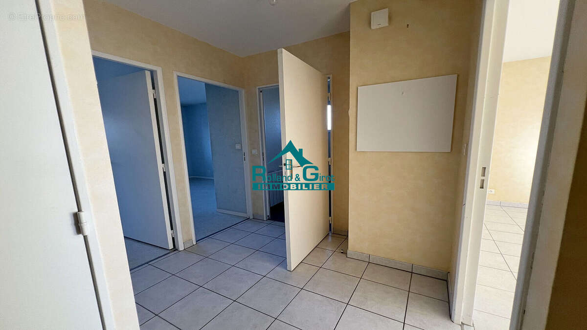 Appartement à SAINT-AUBIN-D'AUBIGNE