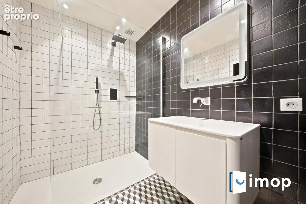 Appartement traversant 2ch - place blanche - charme de l’ancien - photo 7