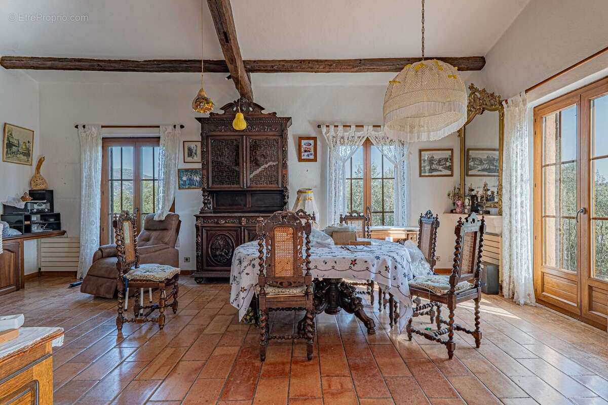 Maison à GATTIERES