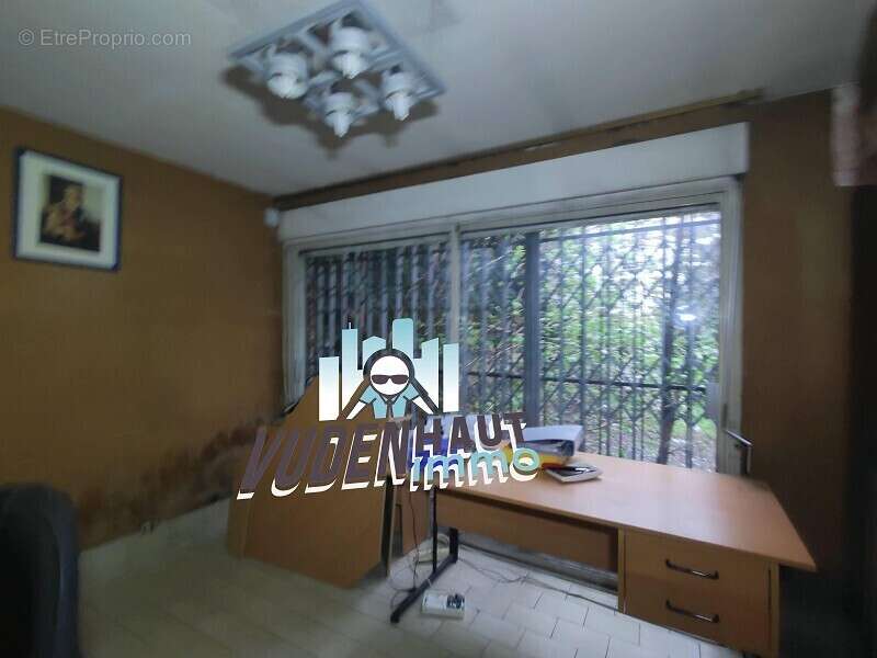 Commerce à COLOMIERS