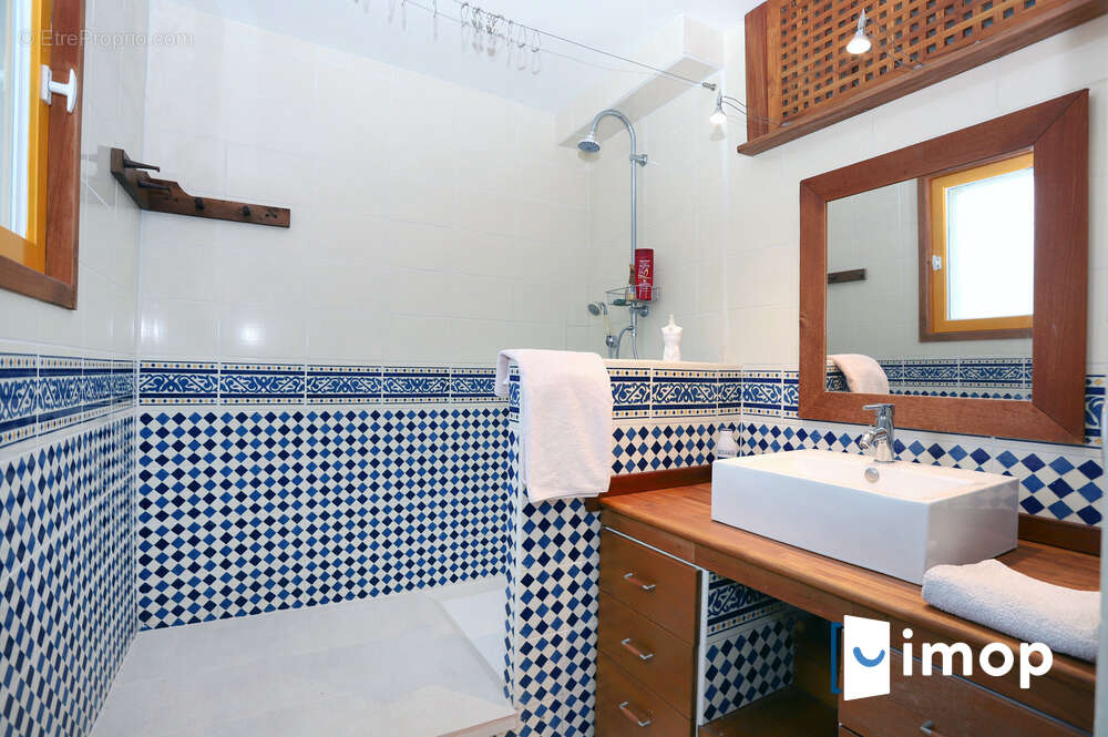 Maison rénovée avec piscine - photo 8