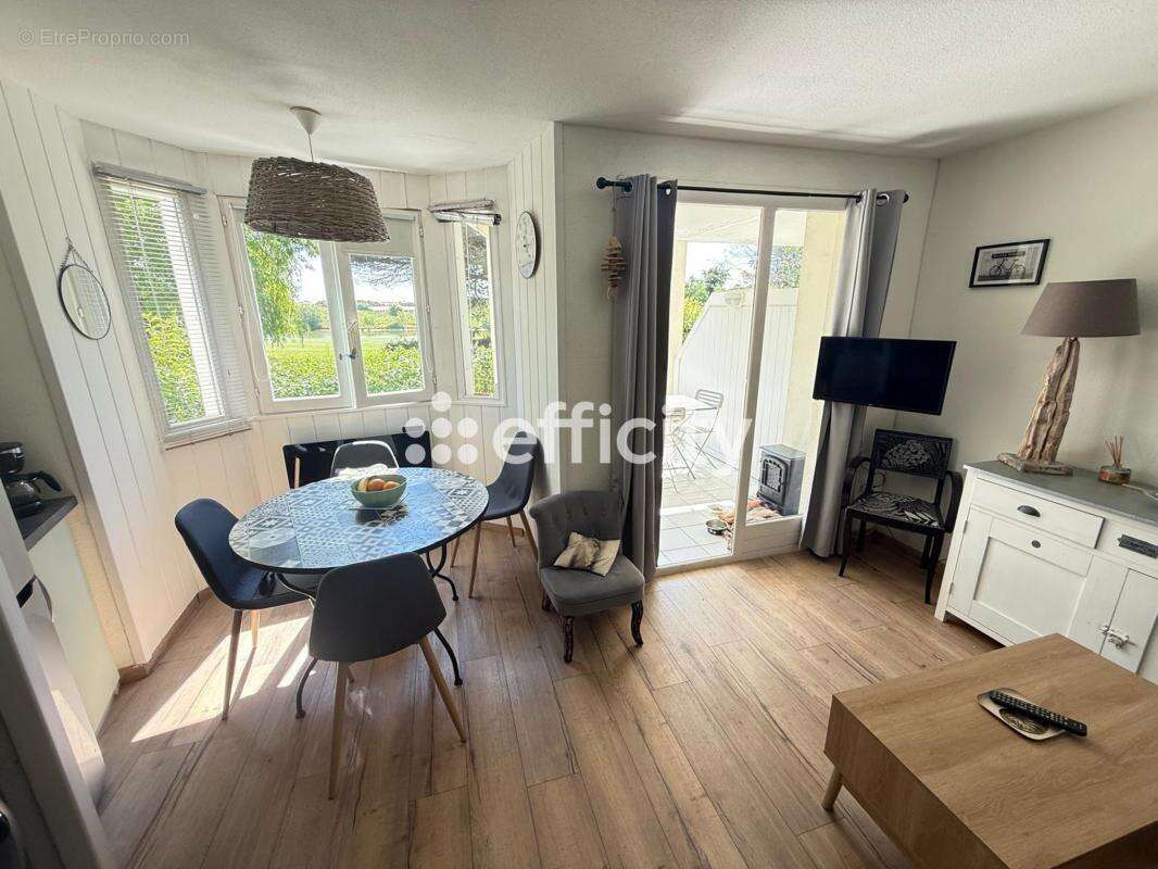 Appartement à TALMONT-SAINT-HILAIRE