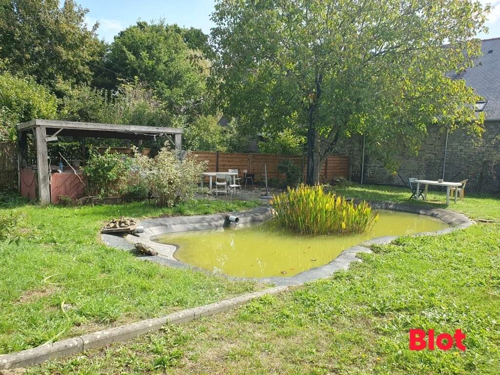 Maison à SAINT-MARC-LE-BLANC