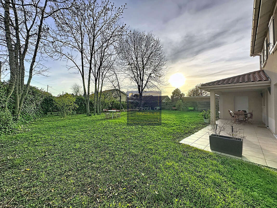 Maison à SAINTE-FOY-LES-LYON