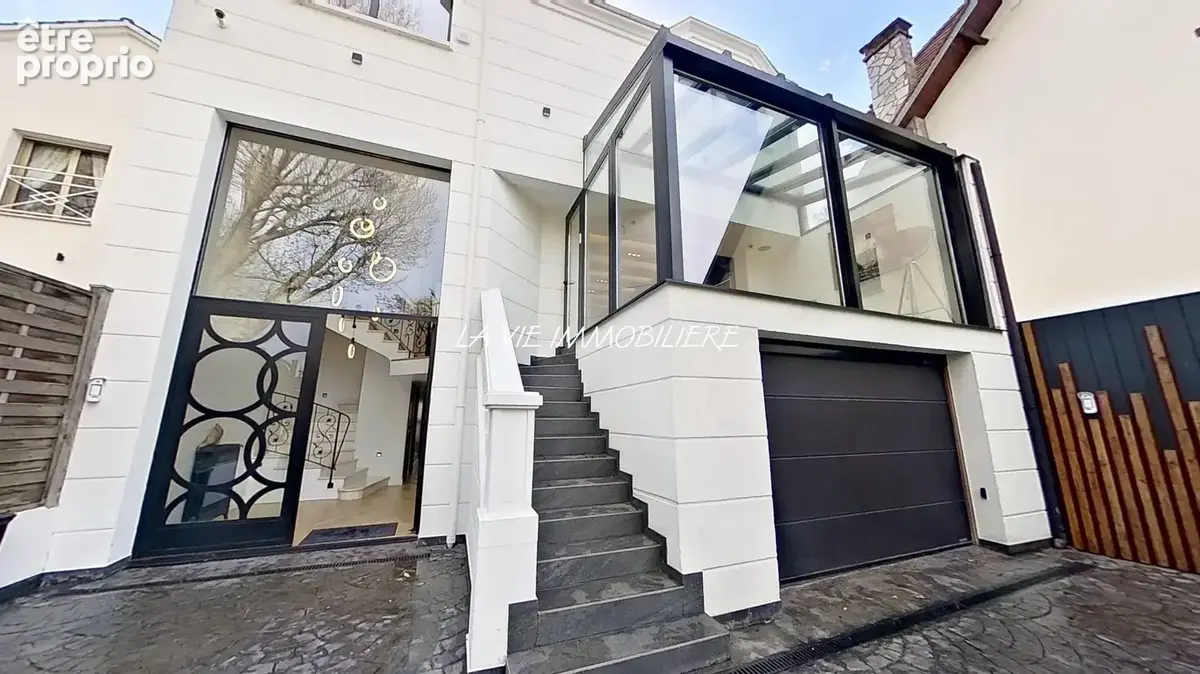 Maison 6 pièces 233 m² à vendre à Bry-Sur-Marne (94360) - photo 2