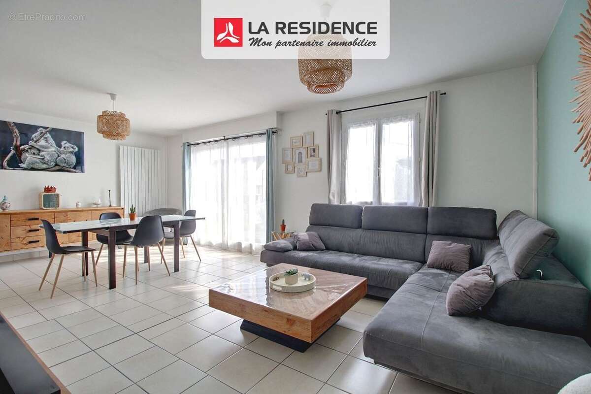 Maison à SAINT-ETIENNE-DU-ROUVRAY