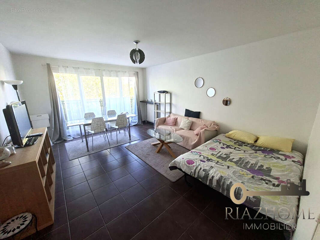 Appartement à LE BOURGET