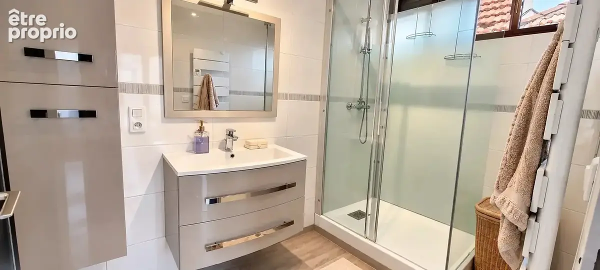 Exclusivite  centre ville  appartement t3 avec terrasse au 1er  etage; - photo 9