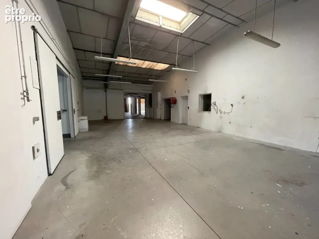 Commerce 3 000 m² à vendre à Hauterives (26390) - photo 9
