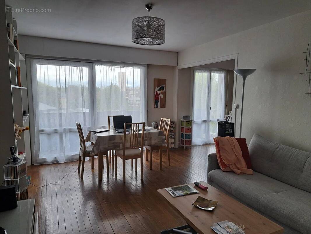 Appartement à CHARLEVILLE-MEZIERES