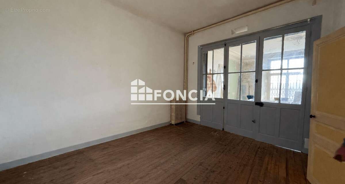 Maison à SAINTE-MAURE-DE-TOURAINE