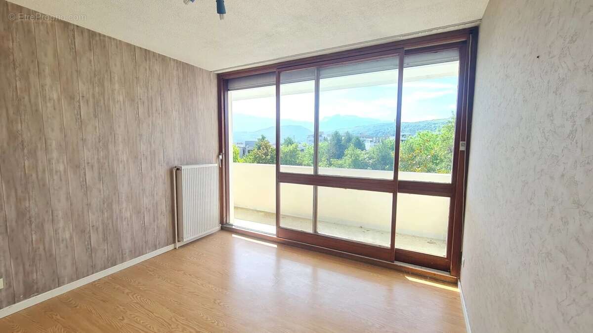 Appartement à ECHIROLLES