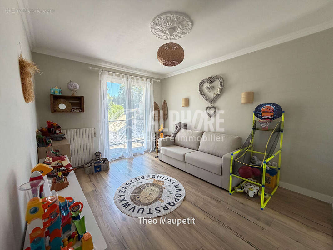 Maison à NESMY