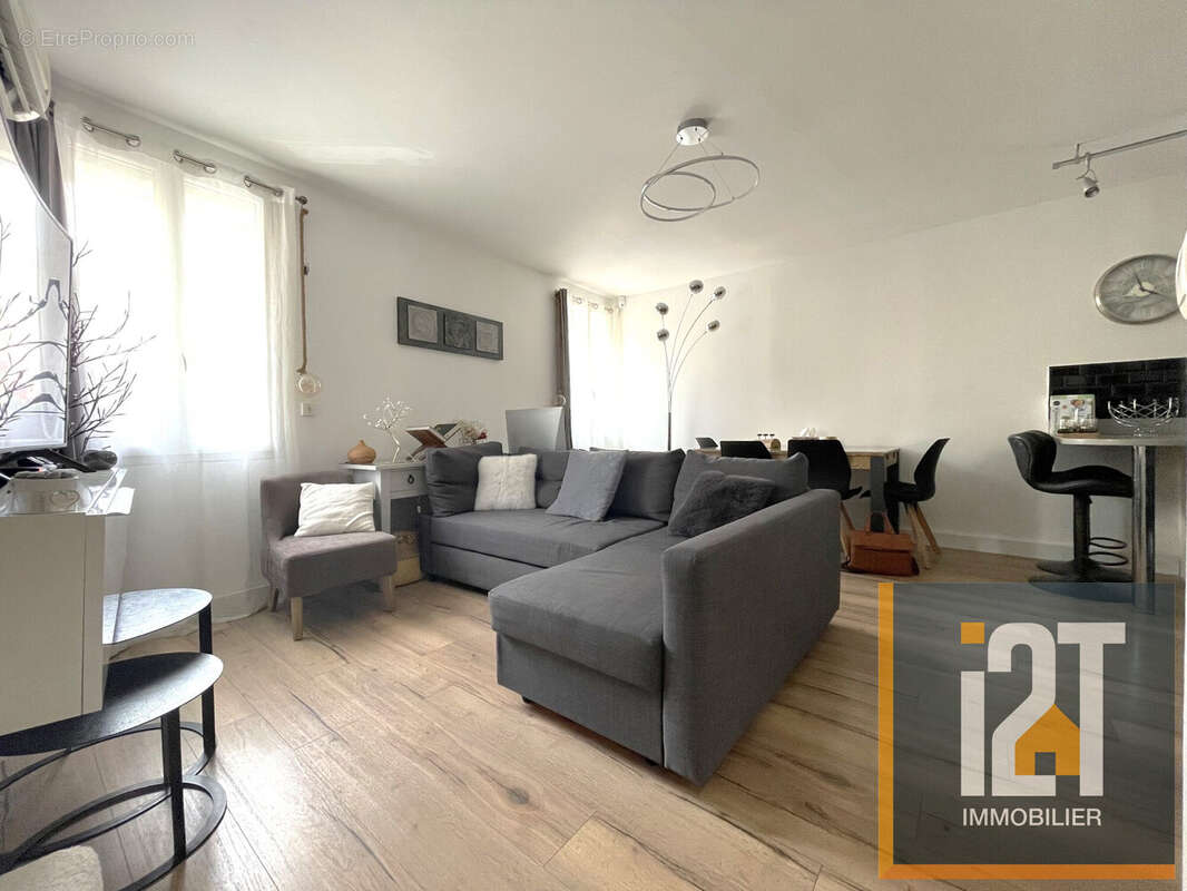 Maison à MARGUERITTES