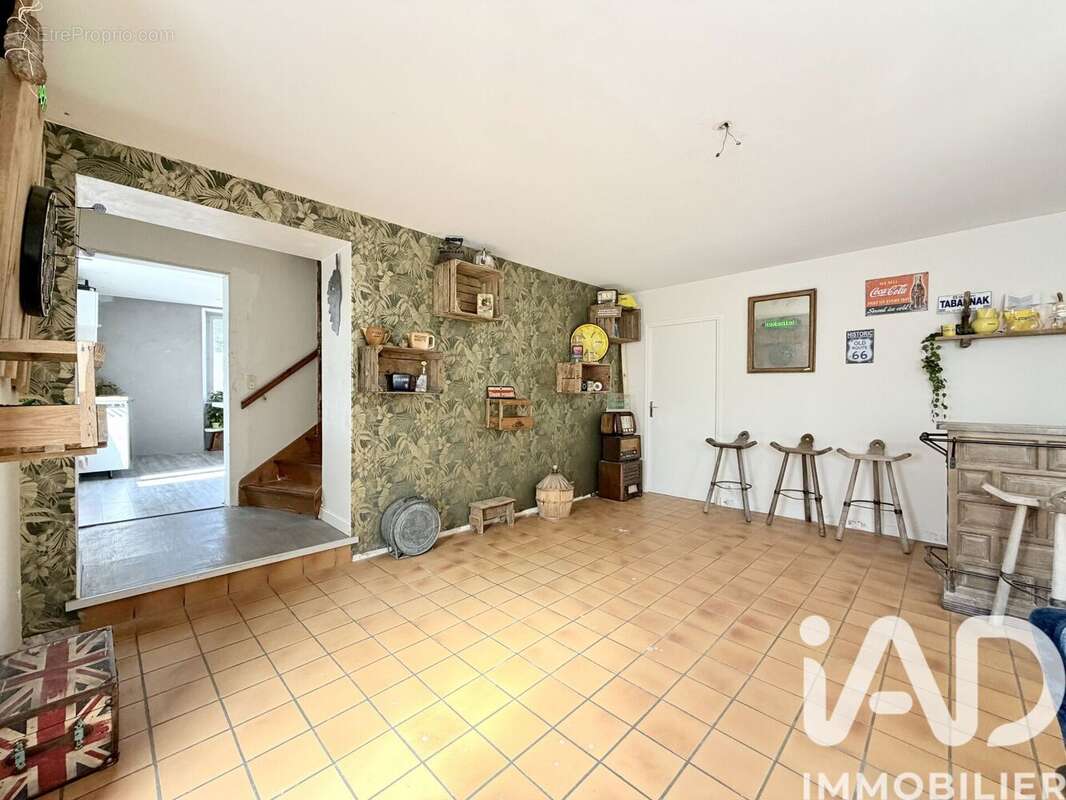 Photo 9 - Maison à SAINT-JEAN-DE-MUZOLS