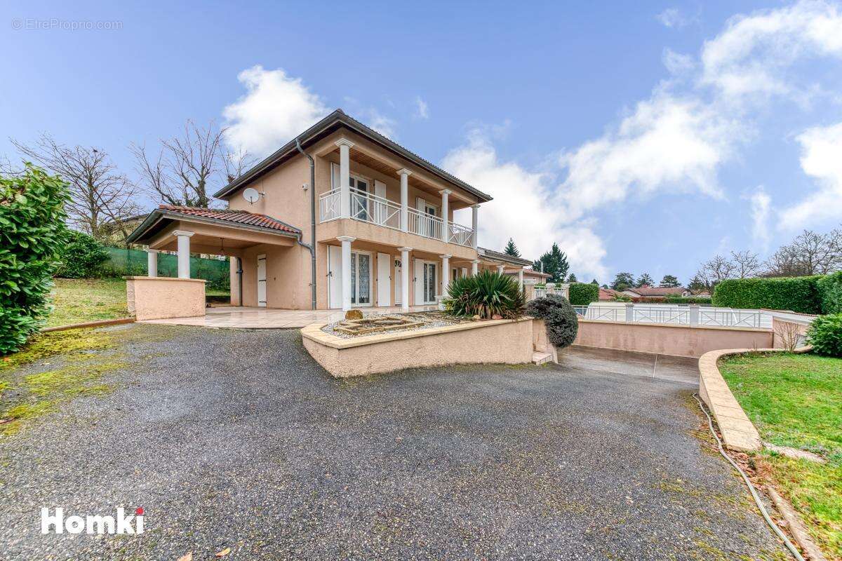 Maison à L'ISLE-D'ABEAU