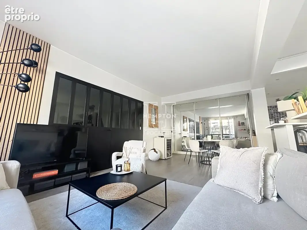 Paris xvi -appartement coup de coeur - trocadéro - élégant 2 pieces de 60 m2 - belle piece de vie de 43 2m2 - - photo 9