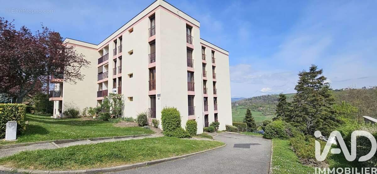 Photo 9 - Appartement à SAINT-GENEST-LERPT