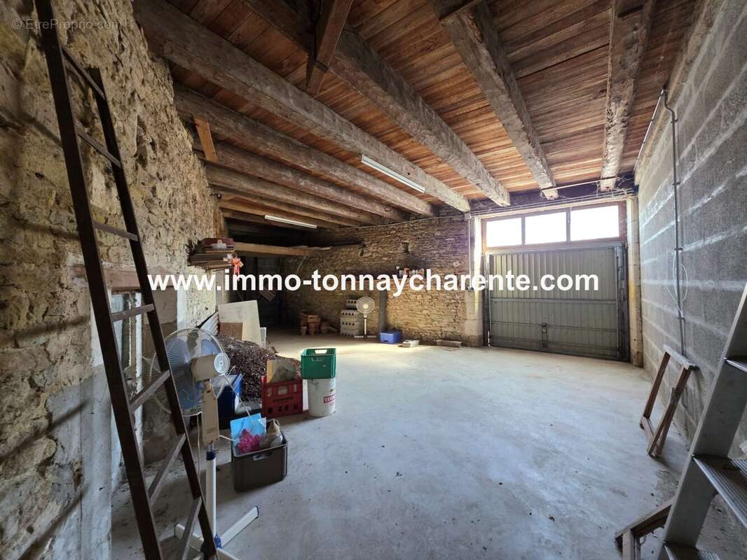 Maison à TONNAY-CHARENTE