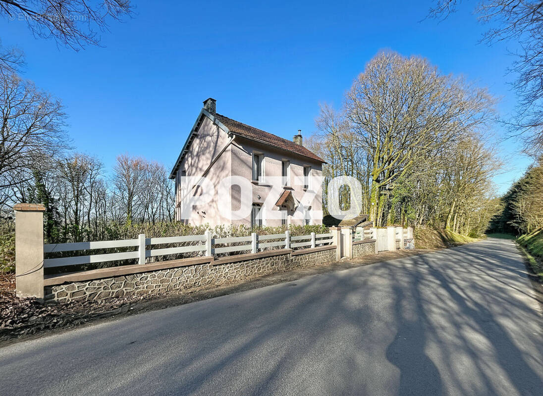 Maison à LE BENY-BOCAGE