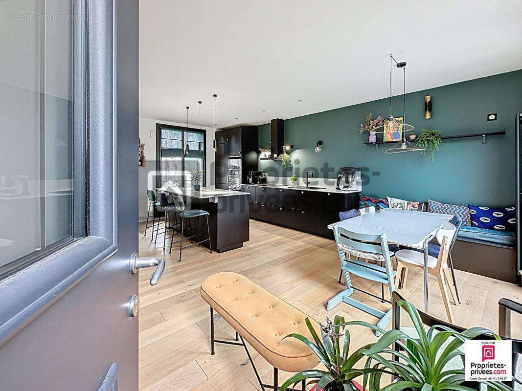 Maison à CRECY-LA-CHAPELLE