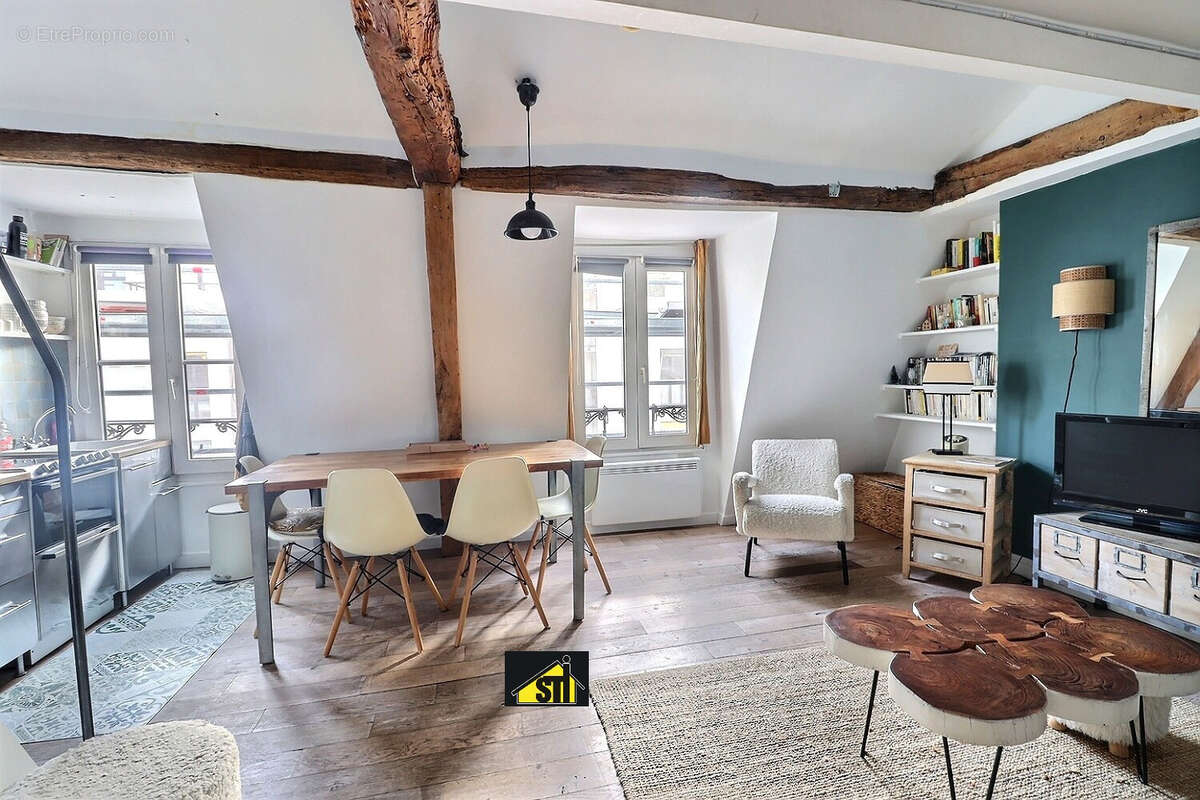 Appartement à PARIS-14E