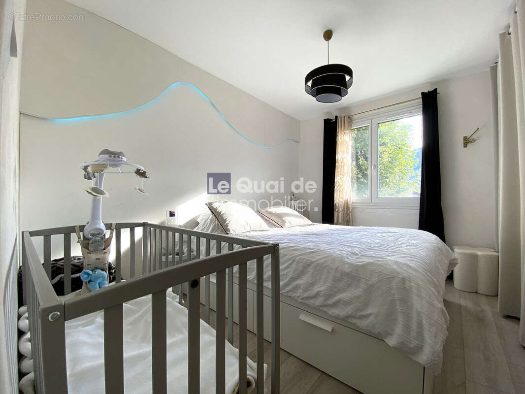 Appartement à SAINT-EGREVE