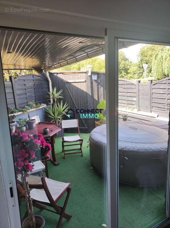 Commerce 380 m² à Leuhan  - photo 5