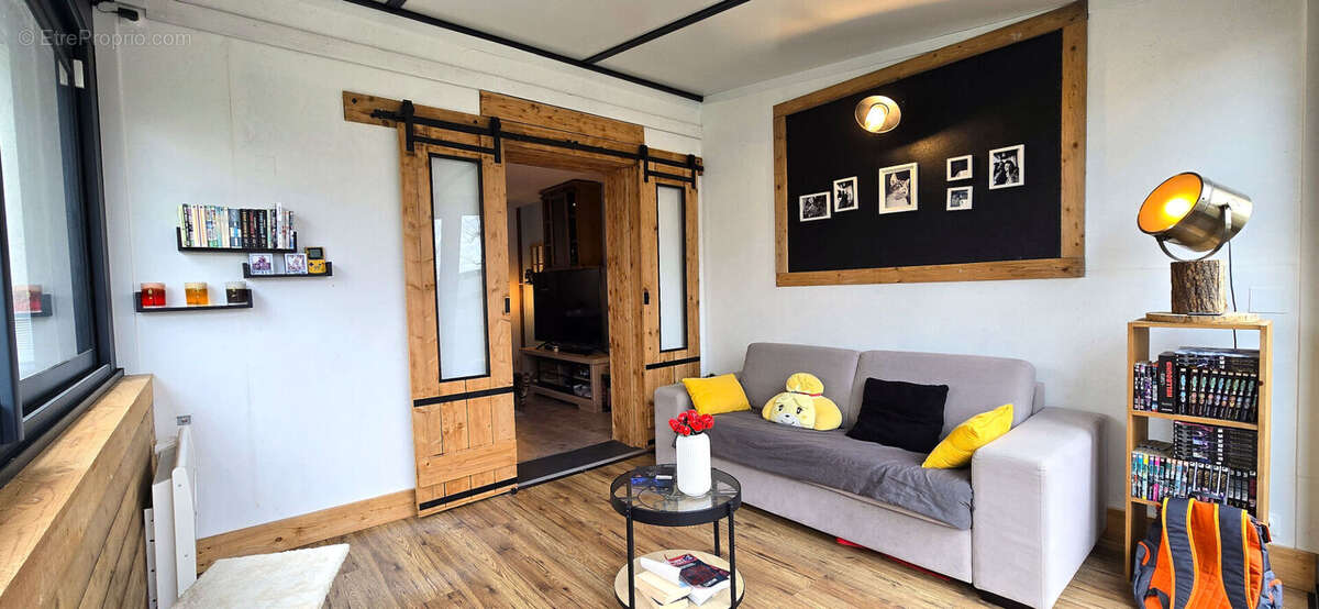 Maison à THOUROTTE